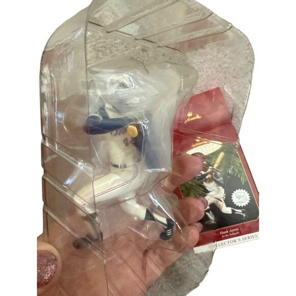Hallmark Keepsake Hank Aaron "At The Ballpark" Ornament 1997 Baseball card mint - Picture 6 of 6